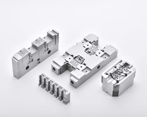 Yüksek hassasiyetli standart dışı dökme kalıp çekirdekleri