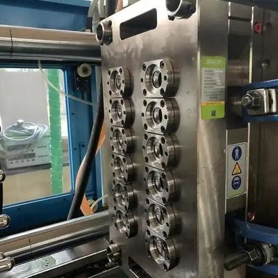 Özel PET preform kalıp bileşenleri. Enjeksiyon kalıplama için hassas aletler.