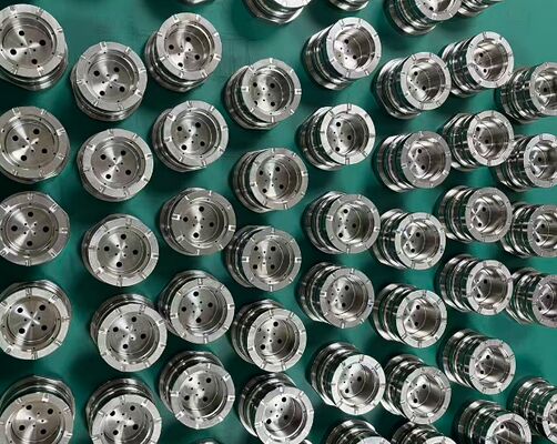 Çok boşluklu kalıp ekleri. Paketleme enjeksiyon kalıpları.