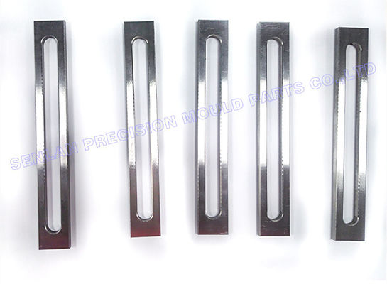 Otomotiv hassasiyetli CNC işlenmiş parçaları.