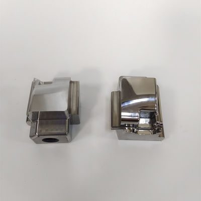 CNC frezeleme ve tel EDM kalıp parçaları.